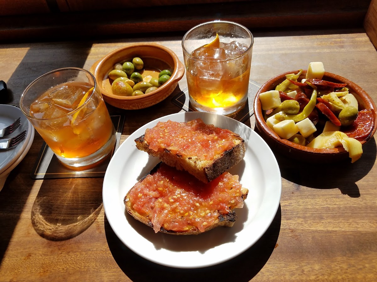 Bar Raval — photo 3