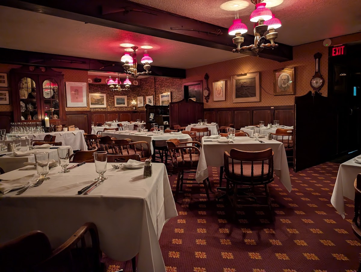 Barberian's Steak House — photo 4