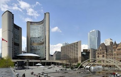 City Hall & Nathan Phillips Square
