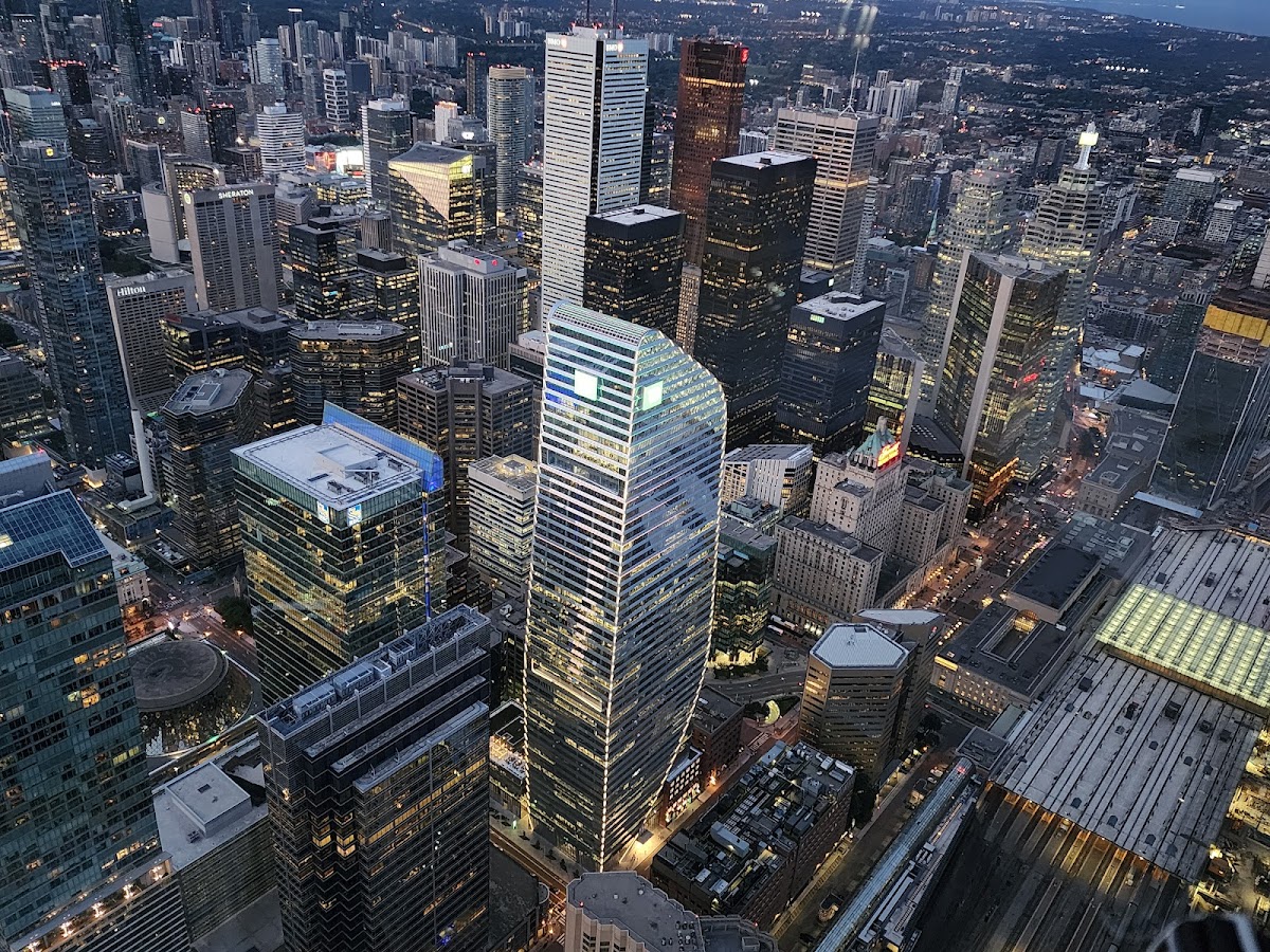 CN Tower — photo 3